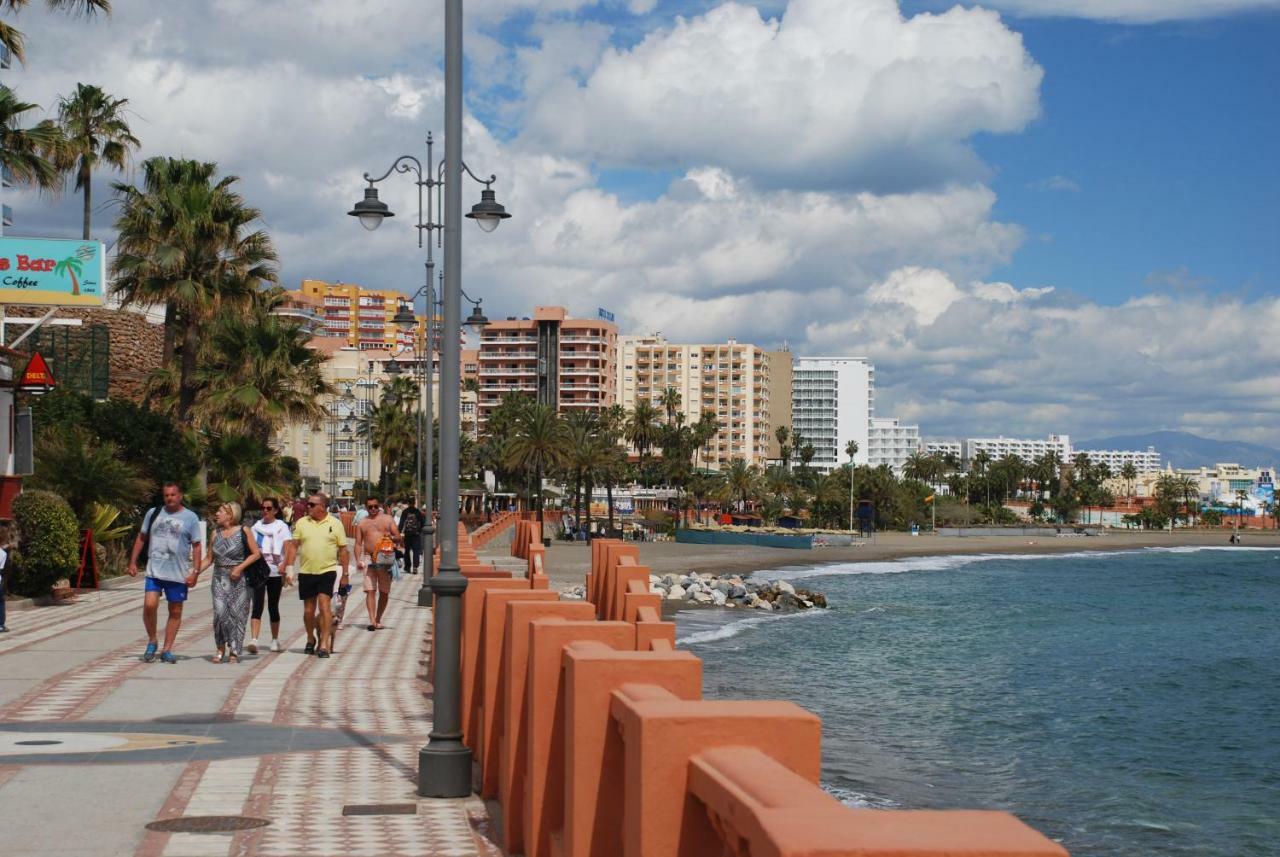 Cozy Apartment With First Line Seaview In Perfect Location, Near The Marina Benalmadena Exterior photo